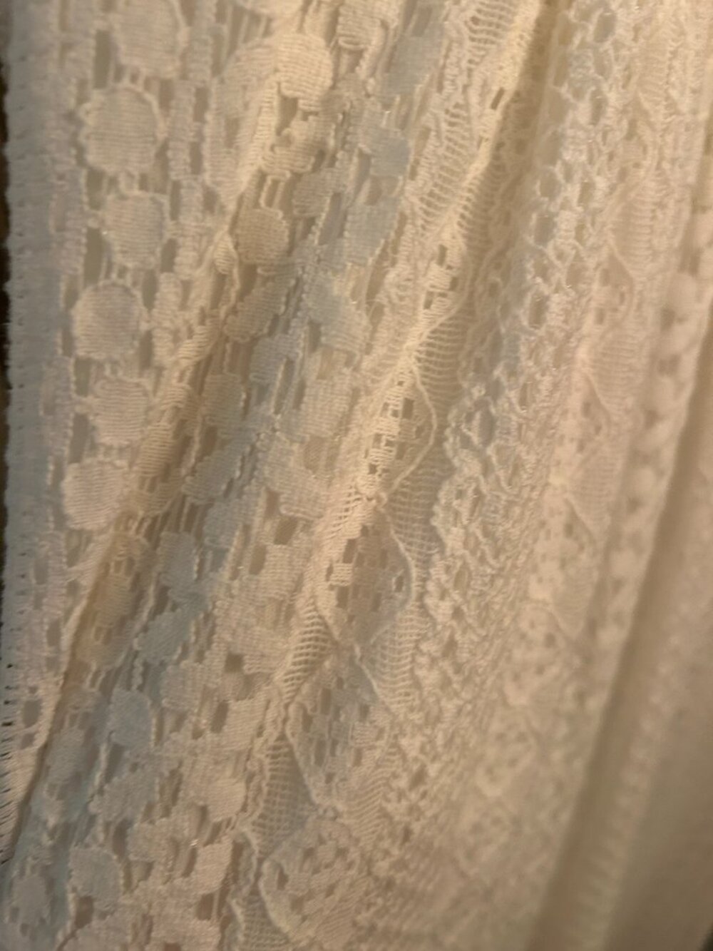 Lemon White Lace V-Neck Dress - Picture 2 of 2